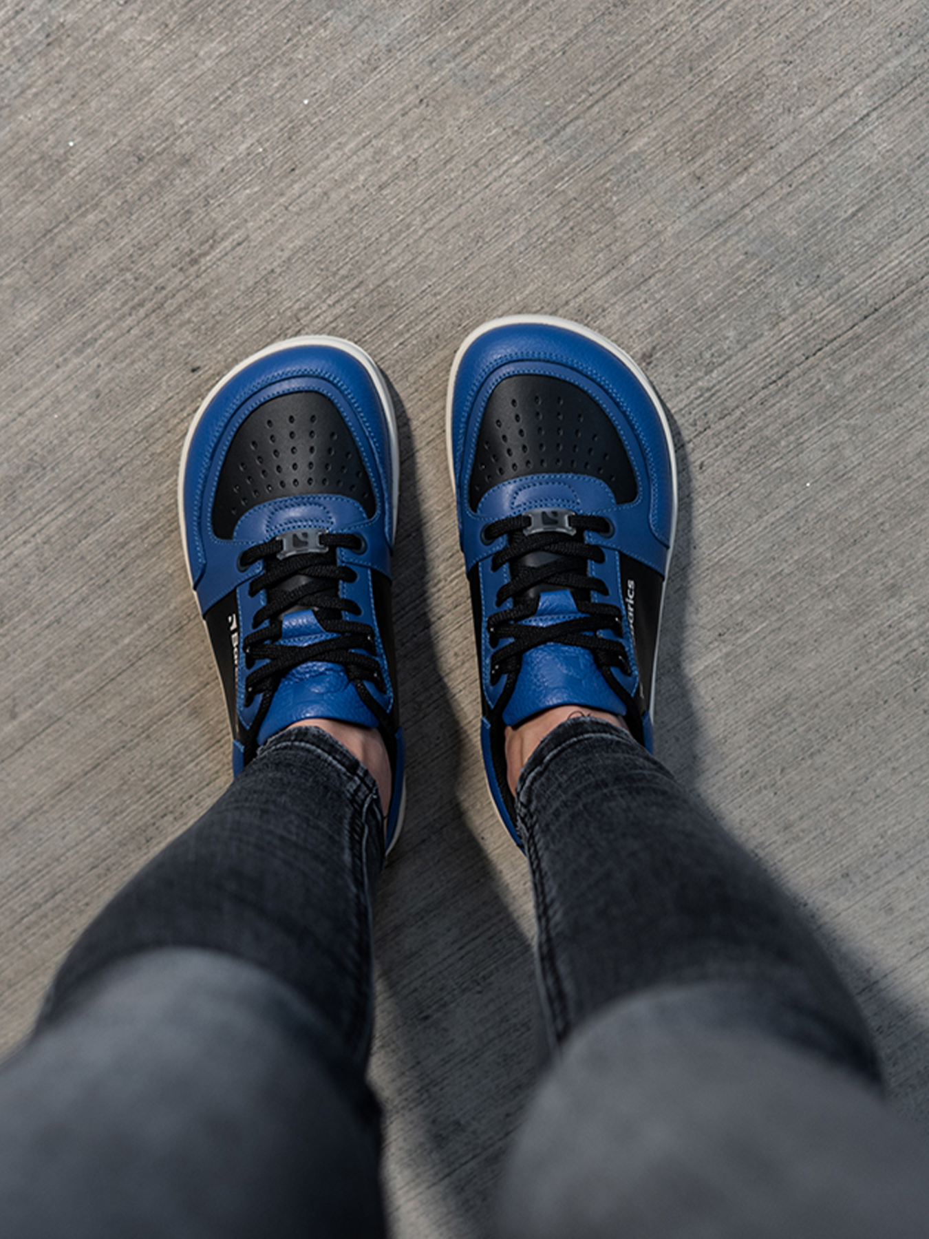 Black & Blue