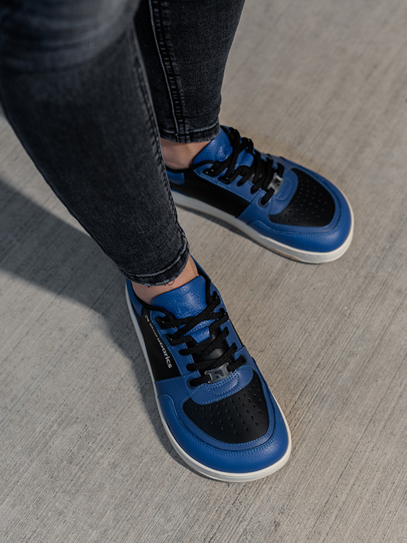 Black & Blue