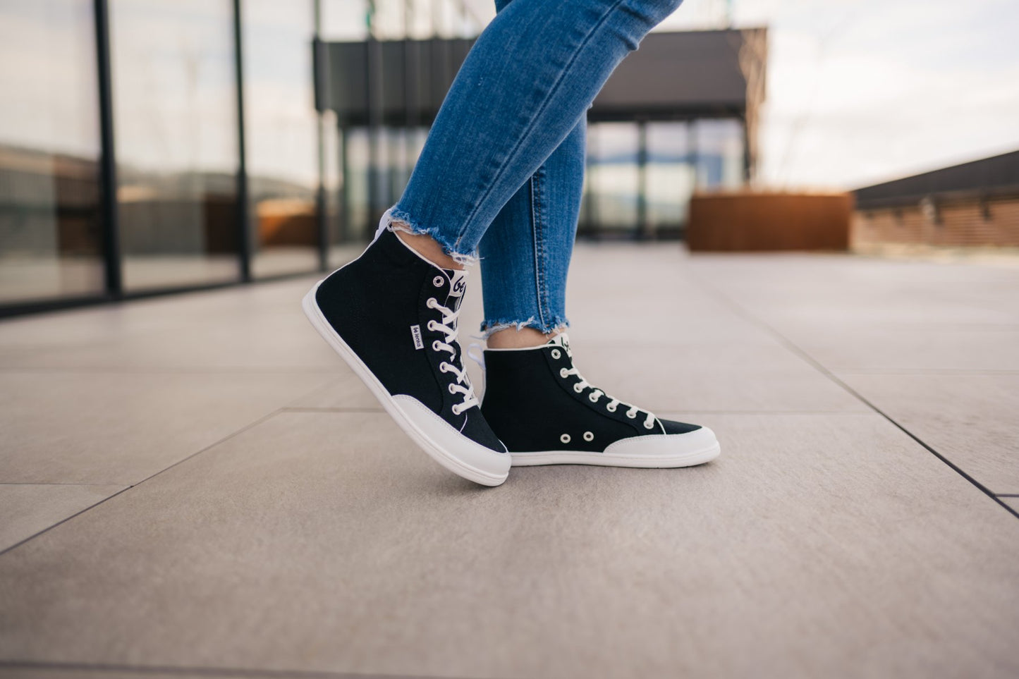 High Top - Black & White