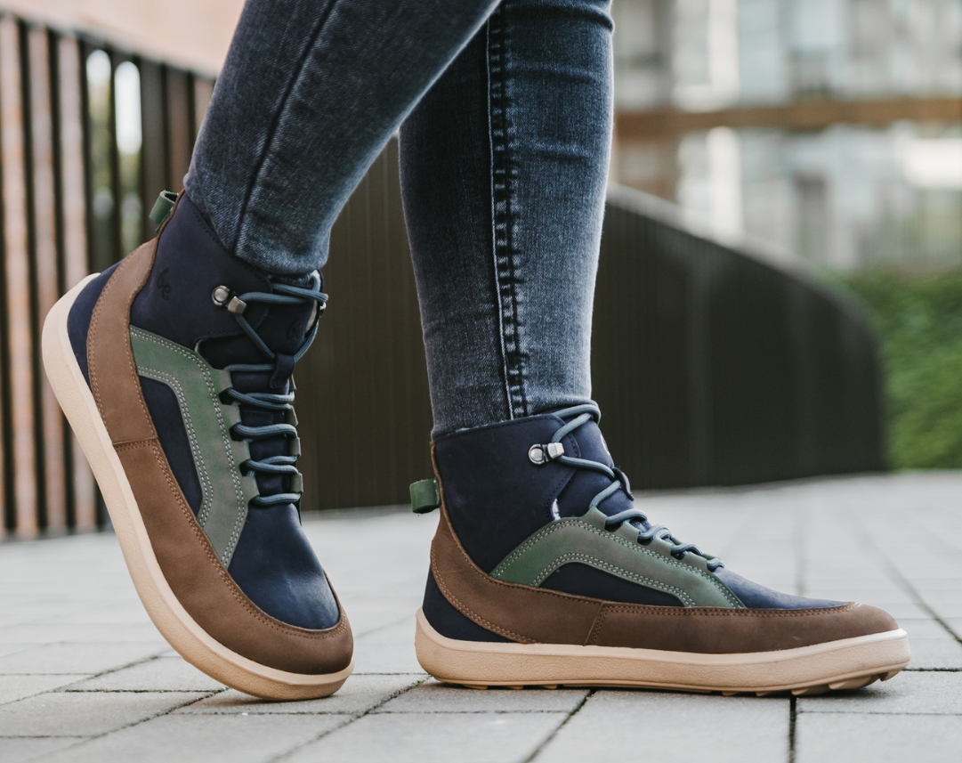 Navy Brown & Beige